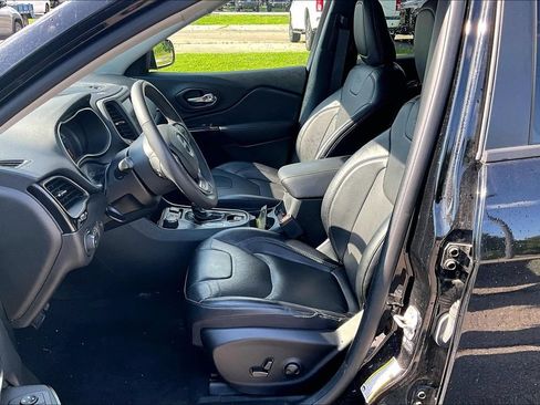 Used 2022 Jeep Cherokee Latitude Lux w/ Sun & Sound Group AWD/4WD image 21
