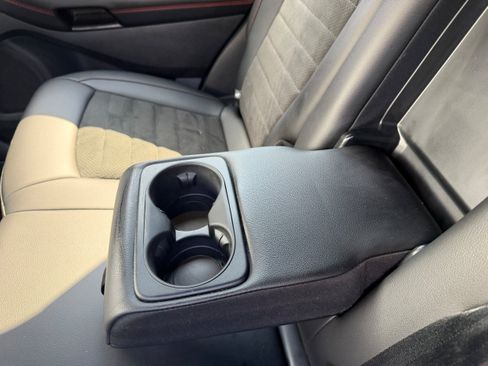Used 2021 Ford Edge ST-Line AWD/4WD image 16