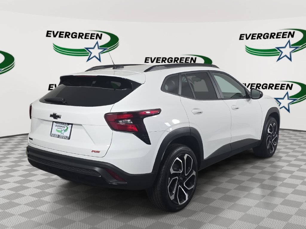 New 2025 Chevrolet Trax RS w/ Driver Confidence Package FWD image 5