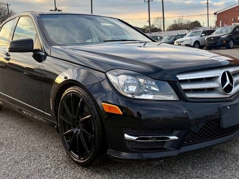 Used 2012 Mercedes-Benz C 300 4MATIC Sedan image 8