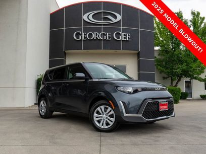 New 2025 Kia Soul LX
