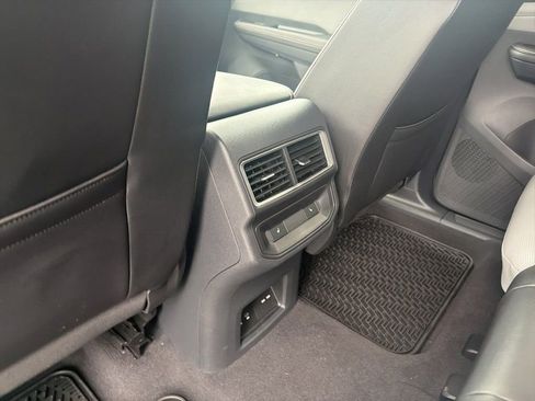 Used 2024 Volkswagen Atlas Cross Sport SEL R-Line image 10