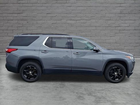 Used 2019 Chevrolet Traverse LT FWD image 13
