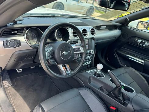 Used 2019 Ford Mustang GT Premium image 25