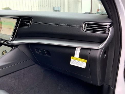 New 2026 Jeep Grand Wagoneer L Limited w/ Premium Group II image 24