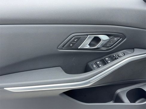 Used 2025 BMW 330i Sedan image 42