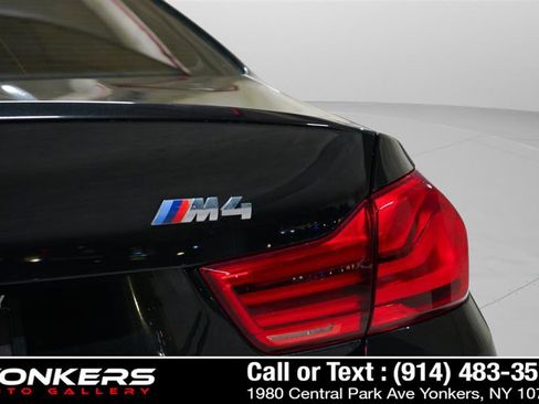 Used 2018 BMW M4 Coupe image 23