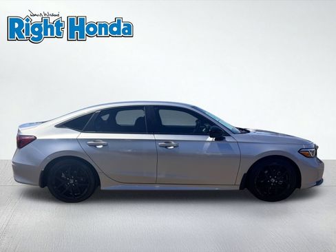 Used 2025 Honda Civic Sport image 8