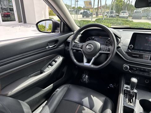 Used 2020 Nissan Altima 2.5 SR FWD image 21