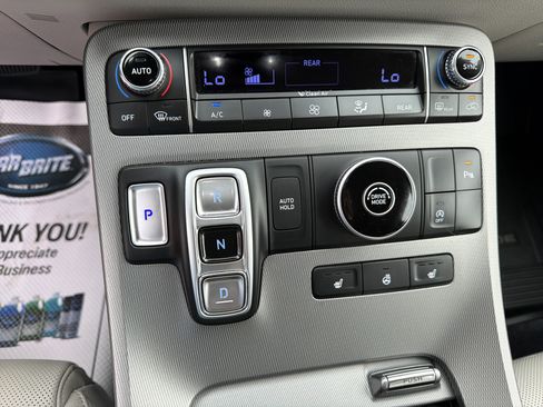 Used 2022 Hyundai Palisade SEL w/ Premium Package image 20