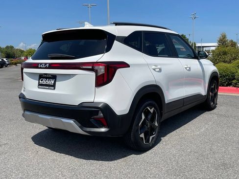 Certified 2026 Kia Seltos LX FWD image 8