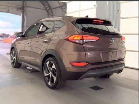 Used 2016 Hyundai Tucson Limited w/ Option Group 03 AWD/4WD image 6