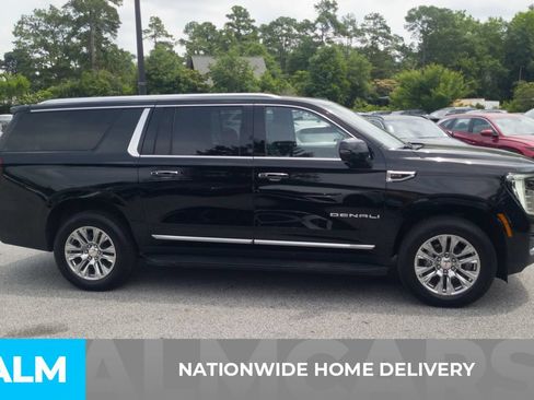 Used 2025 GMC Yukon XL Denali RWD image 4