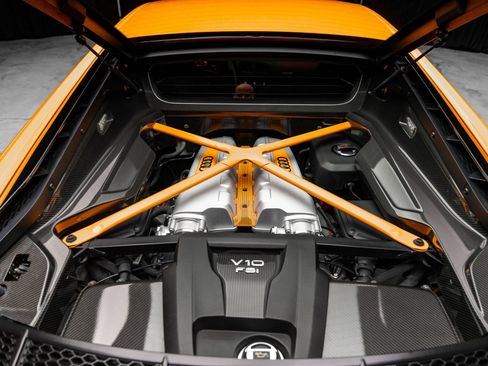 Used 2017 Audi R8 V10 plus AWD/4WD image 35