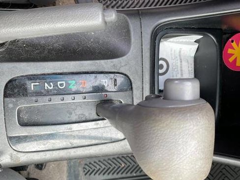 Used 2004 Toyota Camry LE image 34