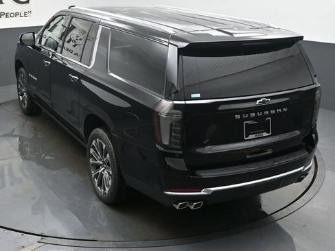 New 2026 Chevrolet Suburban High Country AWD/4WD image 20