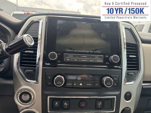 Used 2021 Nissan Titan SV w/ SV Convenience Package image 25