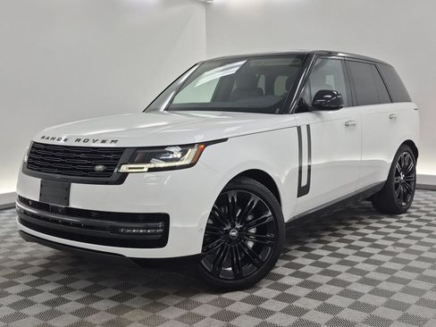 Used 2024 Land Rover Range Rover SE AWD/4WD image 1