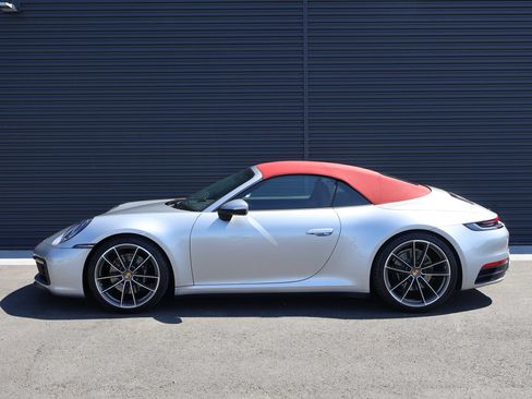 Certified 2023 Porsche 911 Carrera 4S AWD/4WD image 2