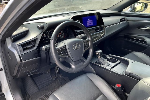 Certified 2025 Lexus ES 350 w/ Premium Package FWD image 2