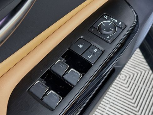 New 2025 Lexus ES 350 w/ Luxury Package image 17