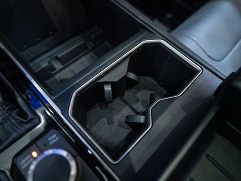 Used 2022 Toyota Tundra Limited image 38