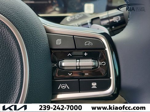 New 2026 Kia Carnival EX FWD image 26