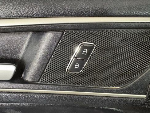 Used 2018 Ford Edge SEL w/ Equipment Group 201A FWD image 16