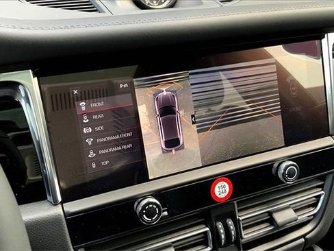 New 2025 Porsche Macan image 35