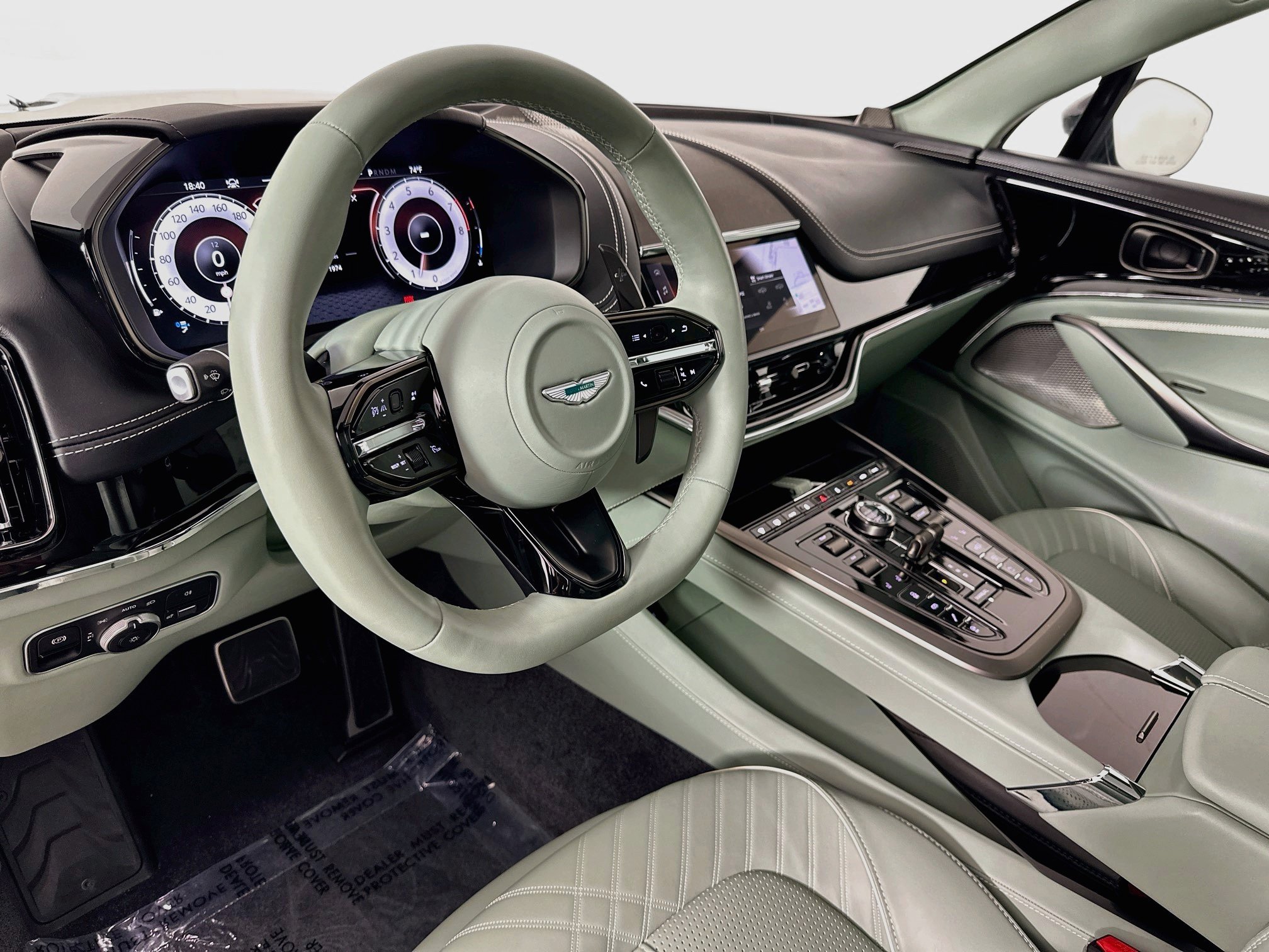 Used 2025 Aston Martin DBX 707 AWD/4WD image 3