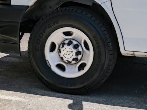 Used 2021 Chevrolet Express 2500 w/ Enhanced Convenience Package RWD image 49