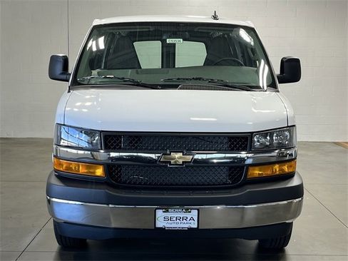 New 2025 Chevrolet Express 2500 w/ Enhanced Convenience Package image 8