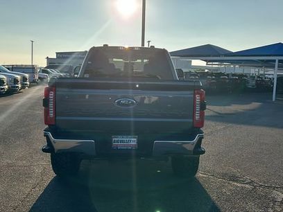 New 2026 Ford F250 Lariat w/ FX4 Off-Road Package