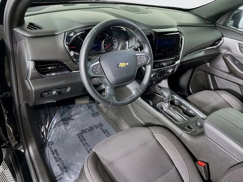 Used 2023 Chevrolet Traverse LT AWD/4WD image 9