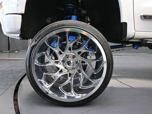 Used 2022 Chevrolet Silverado 1500 High Country image 39