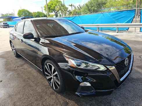 Used 2022 Nissan Altima 2.5 SR FWD image 3