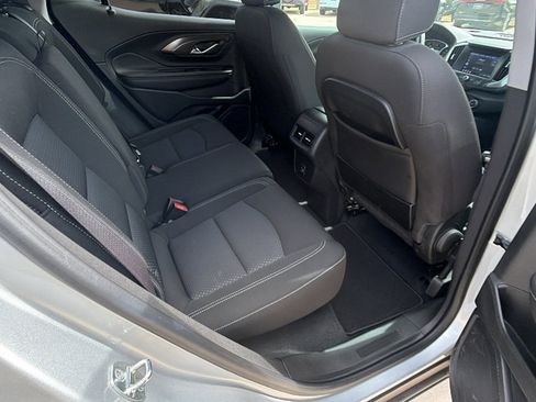 Used 2022 GMC Terrain SLE FWD image 21