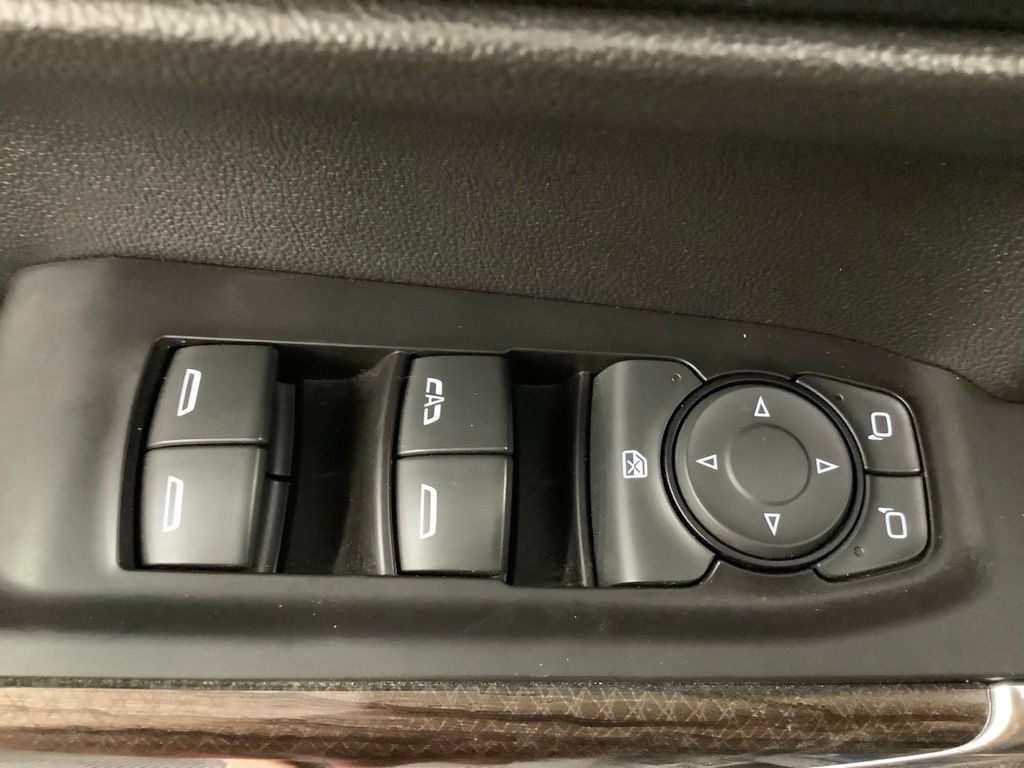 Used 2020 Chevrolet Silverado 1500 RST AWD/4WD image 11