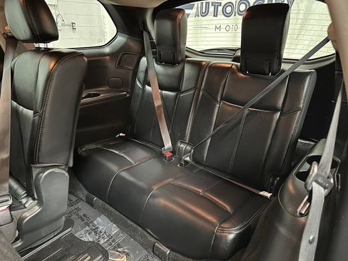 Used 2019 Nissan Pathfinder Platinum AWD/4WD image 24