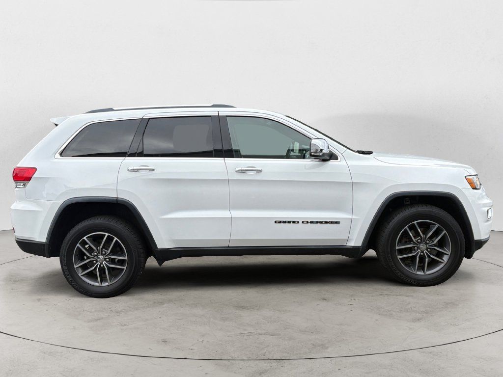 Used 2018 Jeep Grand Cherokee Limited AWD/4WD image 2
