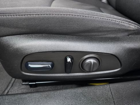 Used 2023 Chevrolet Malibu LT image 21