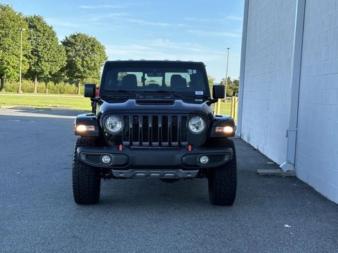 Used 2023 Jeep Gladiator Mojave w/ Cold Weather Group image 10