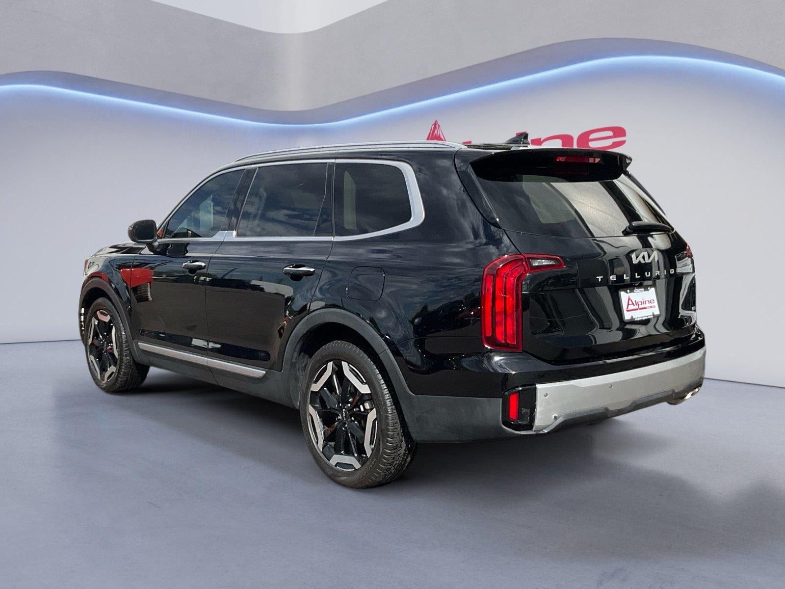 Used 2024 Kia Telluride S w/ S Sunroof Package AWD/4WD image 3