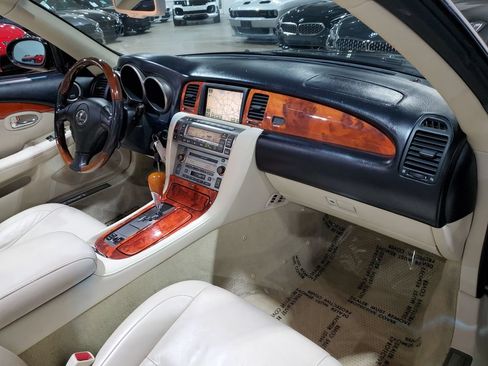 Used 2007 Lexus SC 430 Convertible RWD image 14