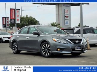 Used 2017 Nissan Altima 2.5 SL w/ Moonroof Package image 1