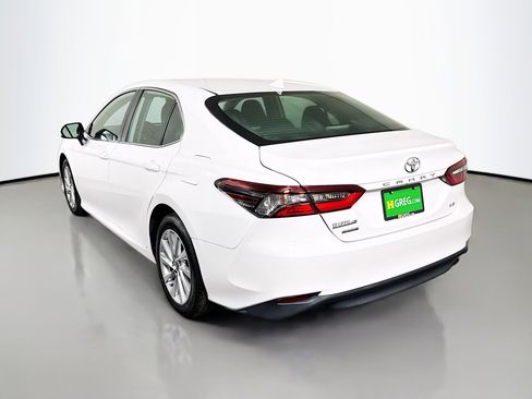 Used 2023 Toyota Camry LE image 7