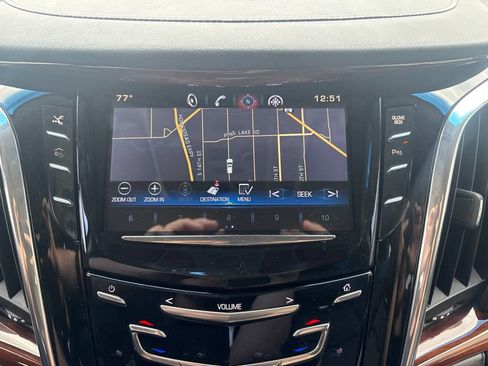 Used 2015 Cadillac Escalade Premium AWD/4WD image 21