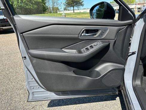 New 2026 Nissan Rogue Platinum AWD/4WD image 7