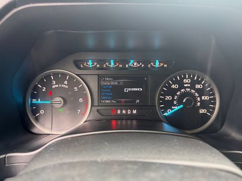 Used 2019 Ford F150 XLT w/ Equipment Group 302A Luxury AWD/4WD image 19