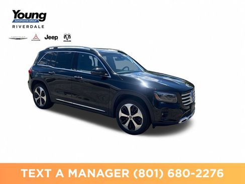 Used 2025 Mercedes-Benz GLB 250 4MATIC image 7
